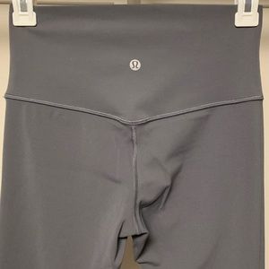 Dark Carbon Aligns Lululemon